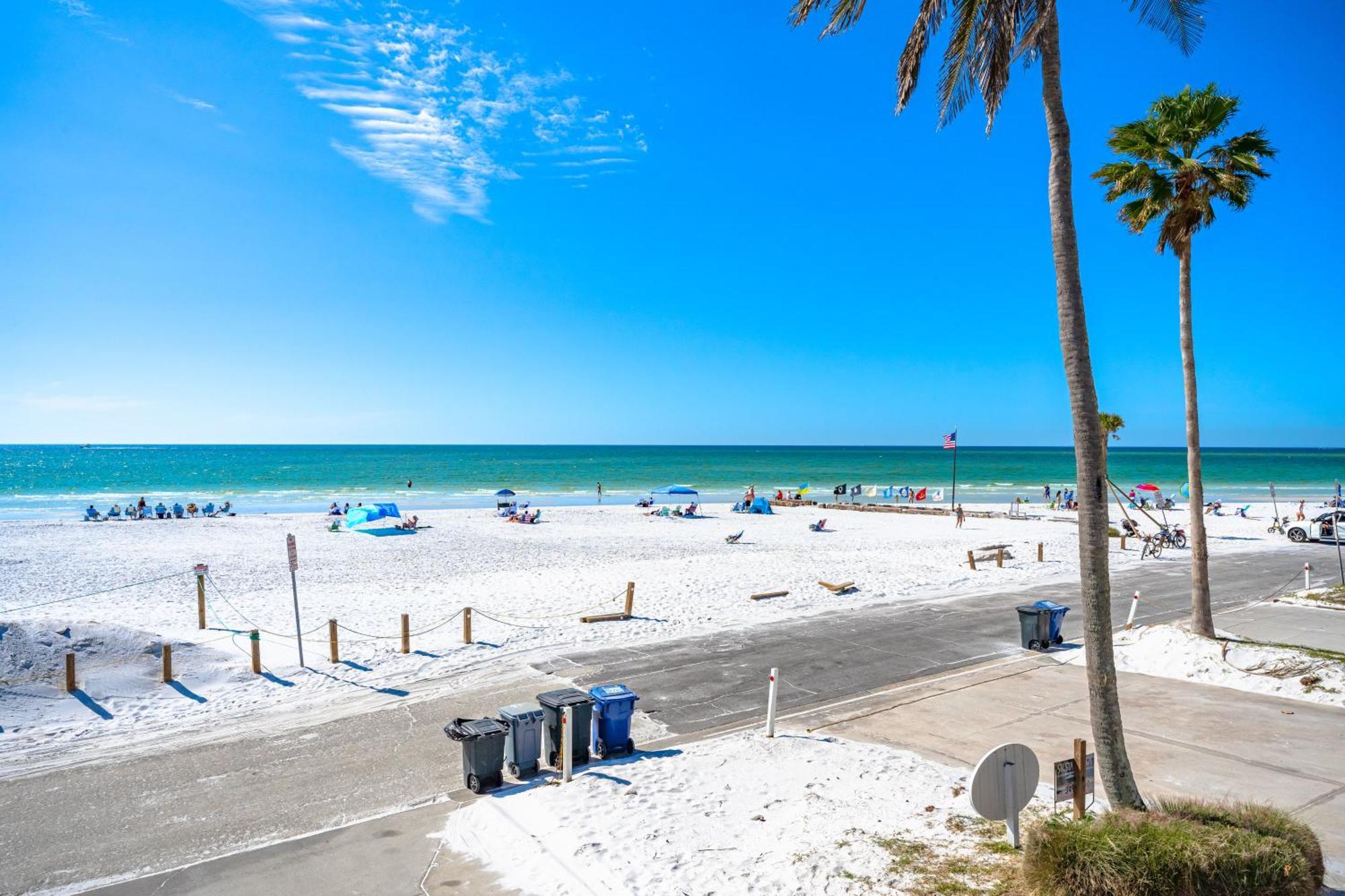 Fanta-Sea | 53 Beach Road Siesta Key Exterior photo